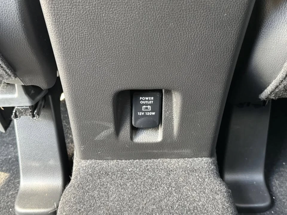 2022 Mitsubishi Eclipse Cross - Image 12 of 20