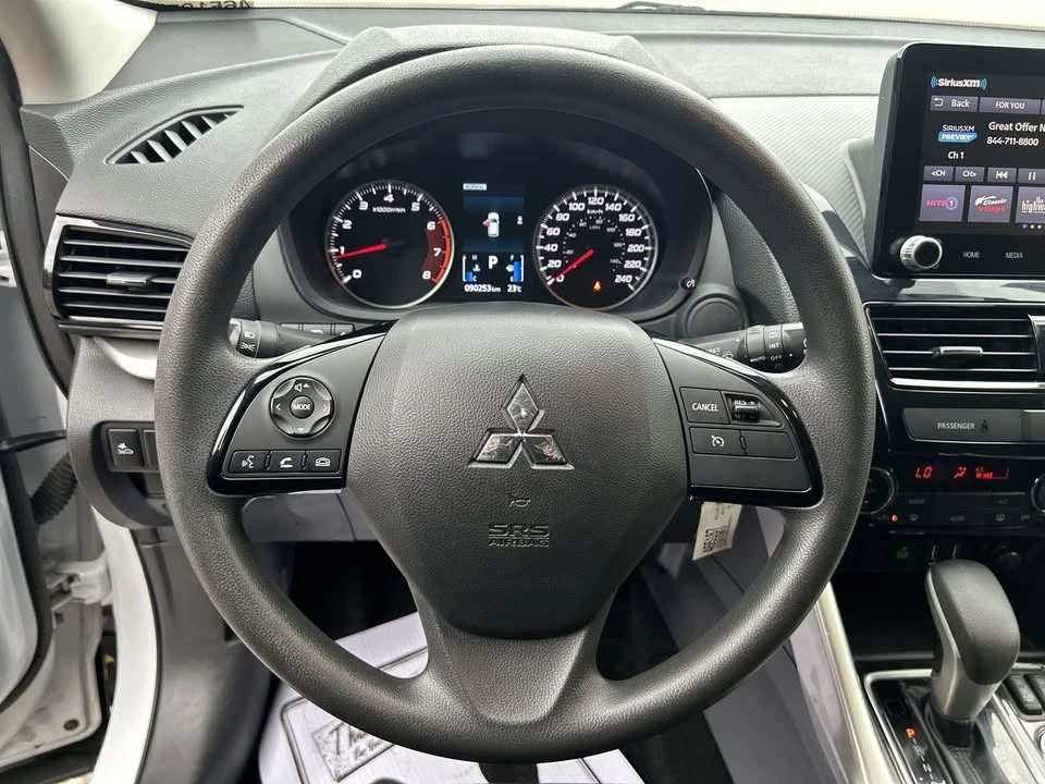 2022 Mitsubishi Eclipse Cross - Image 15 of 20