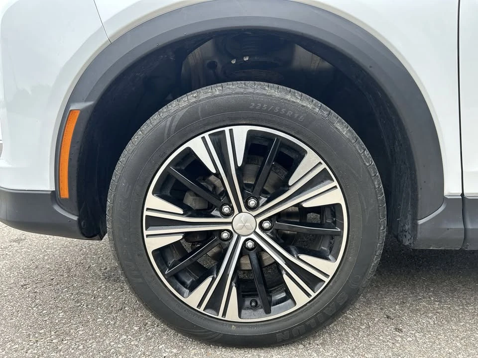 2022 Mitsubishi Eclipse Cross - Image 11 of 20