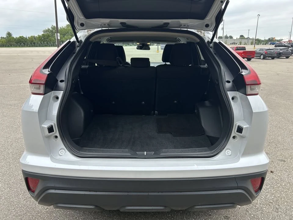 2022 Mitsubishi Eclipse Cross - Image 18 of 20