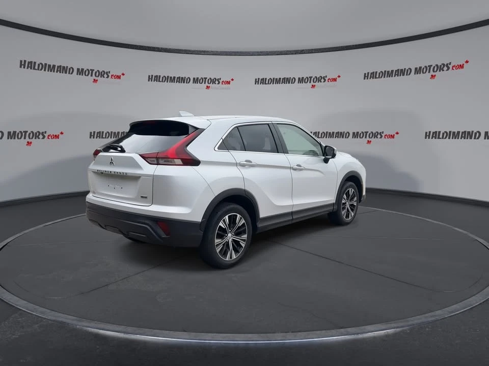 2022 Mitsubishi Eclipse Cross - Image 8 of 20