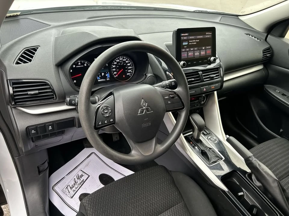 2022 Mitsubishi Eclipse Cross - Image 14 of 20