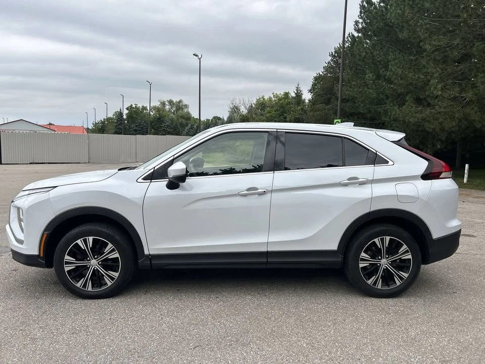 2022 Mitsubishi Eclipse Cross - Image 10 of 20