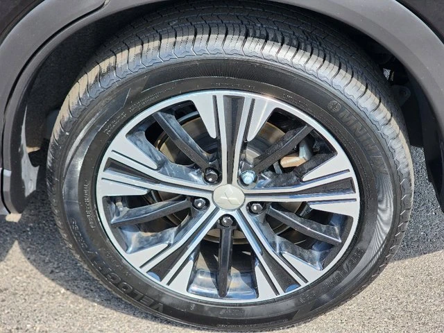 2022 Mitsubishi Eclipse Cross - Image 15 of 20