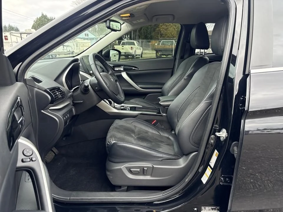 2022 Mitsubishi Eclipse Cross - Image 10 of 19