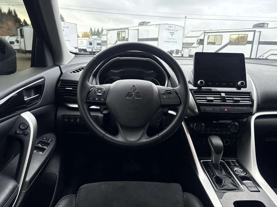2022 Mitsubishi Eclipse Cross - Image 14 of 19