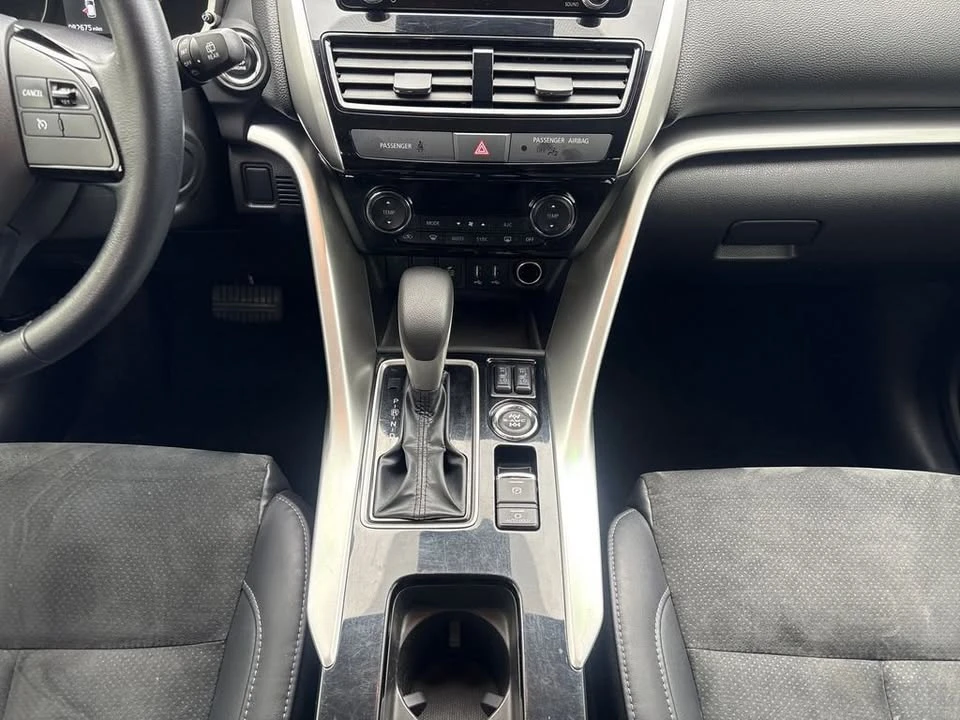 2022 Mitsubishi Eclipse Cross - Image 18 of 19