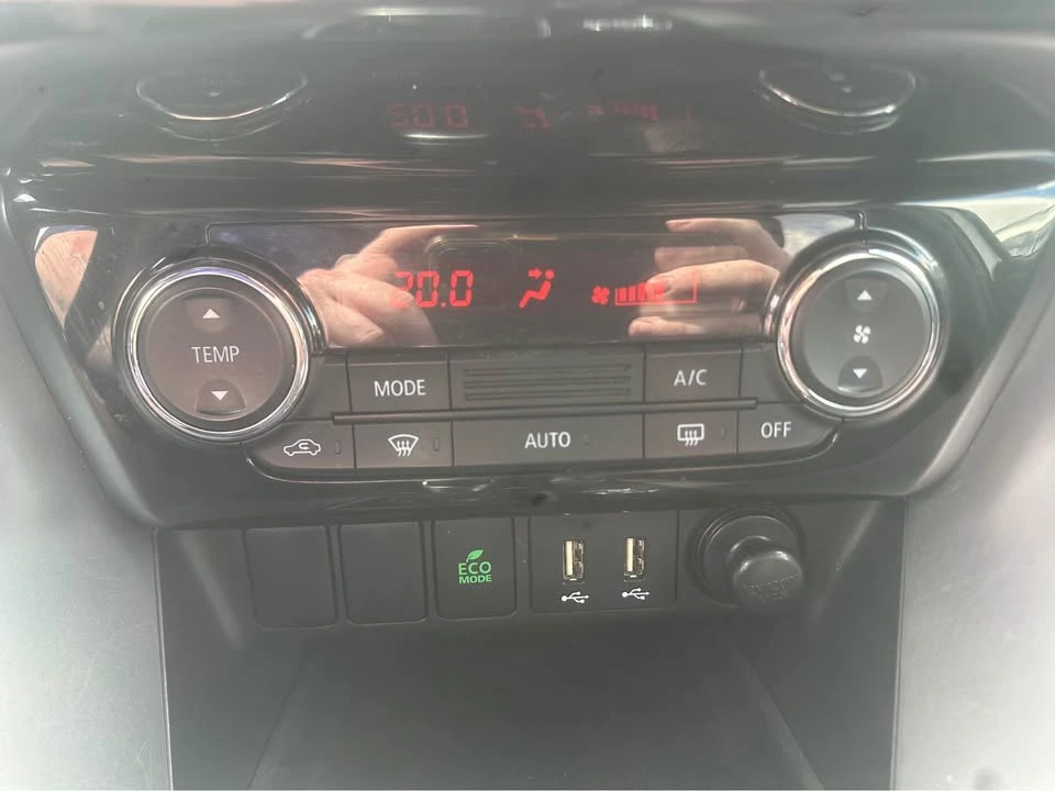 2022 Mitsubishi Eclipse Cross - Image 10 of 16