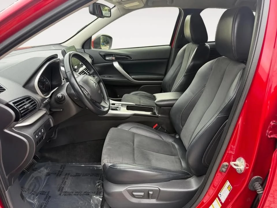 2022 Mitsubishi Eclipse Cross - Image 10 of 19