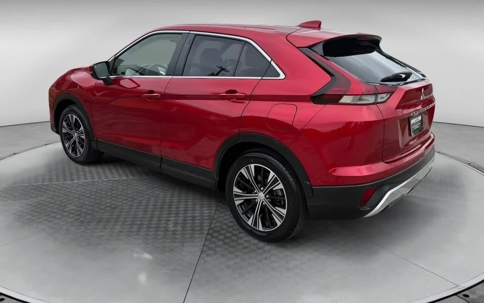 2022 Mitsubishi Eclipse Cross - Image 3 of 19