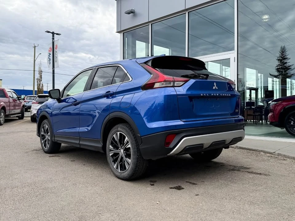 2022 Mitsubishi Eclipse Cross - Image 4 of 13