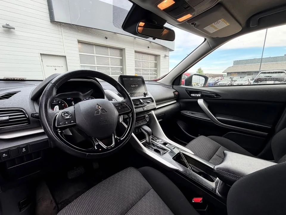 2022 Mitsubishi Eclipse Cross - Image 10 of 13