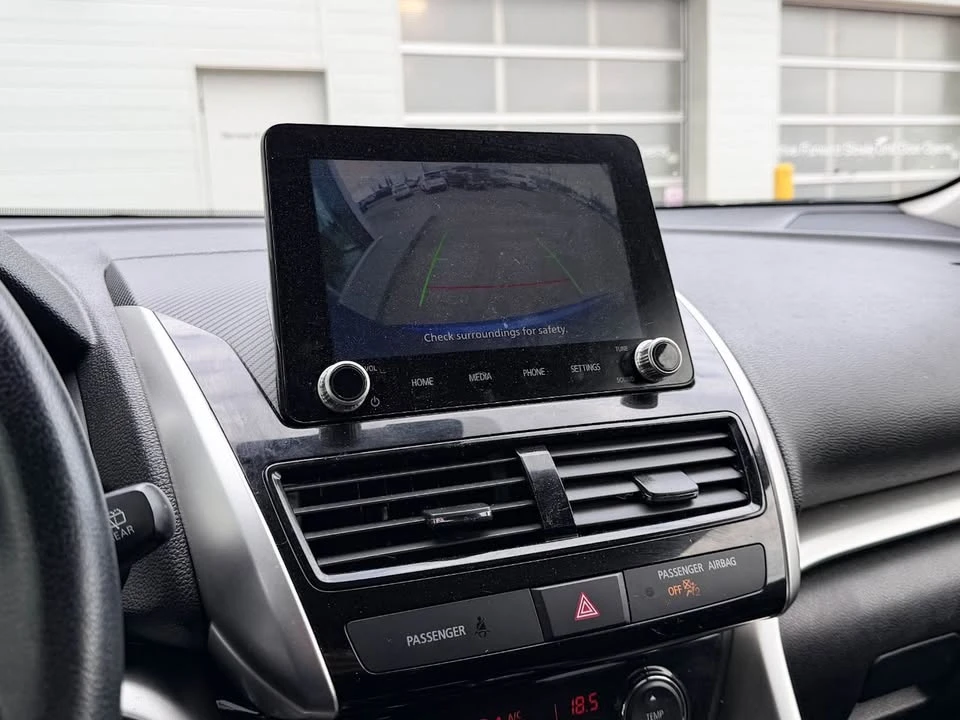 2022 Mitsubishi Eclipse Cross - Image 11 of 13