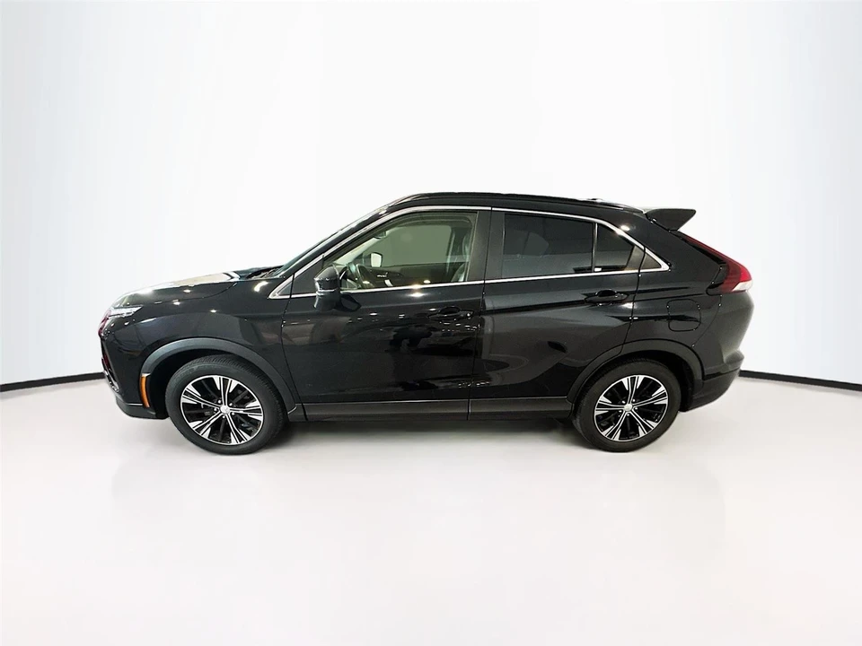 2022 Mitsubishi Eclipse Cross - Image 2 of 16