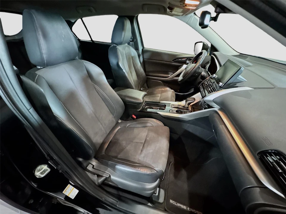 2022 Mitsubishi Eclipse Cross - Image 14 of 16