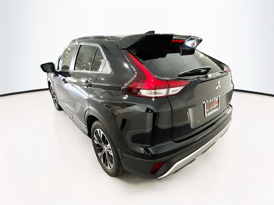 2022 Mitsubishi Eclipse Cross - Image 3 of 16