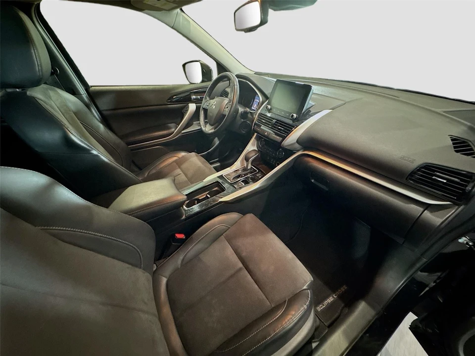 2022 Mitsubishi Eclipse Cross - Image 15 of 16