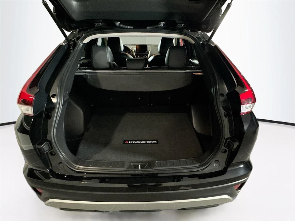 2022 Mitsubishi Eclipse Cross - Image 19 of 21