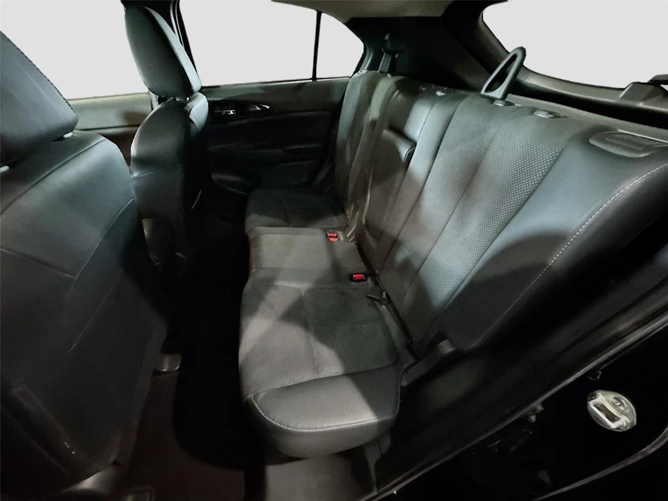 2022 Mitsubishi Eclipse Cross - Image 12 of 16
