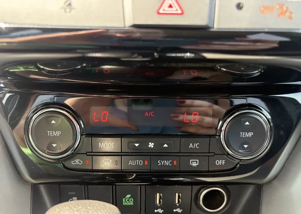 2022 Mitsubishi Eclipse Cross - Image 14 of 19