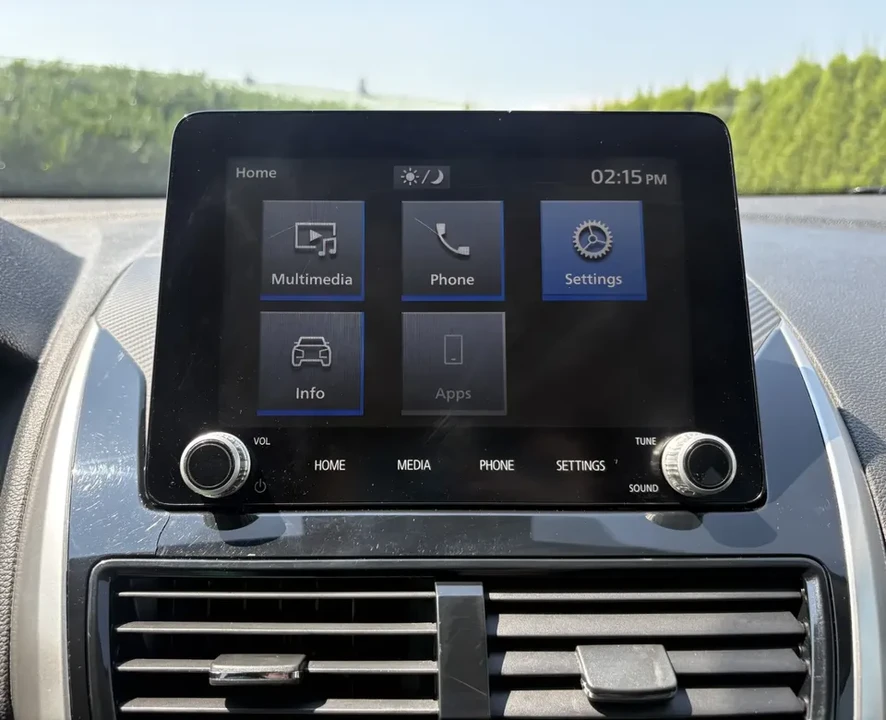 2022 Mitsubishi Eclipse Cross - Image 13 of 19