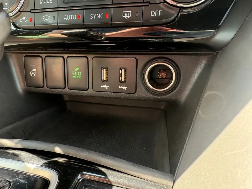 2022 Mitsubishi Eclipse Cross - Image 15 of 19