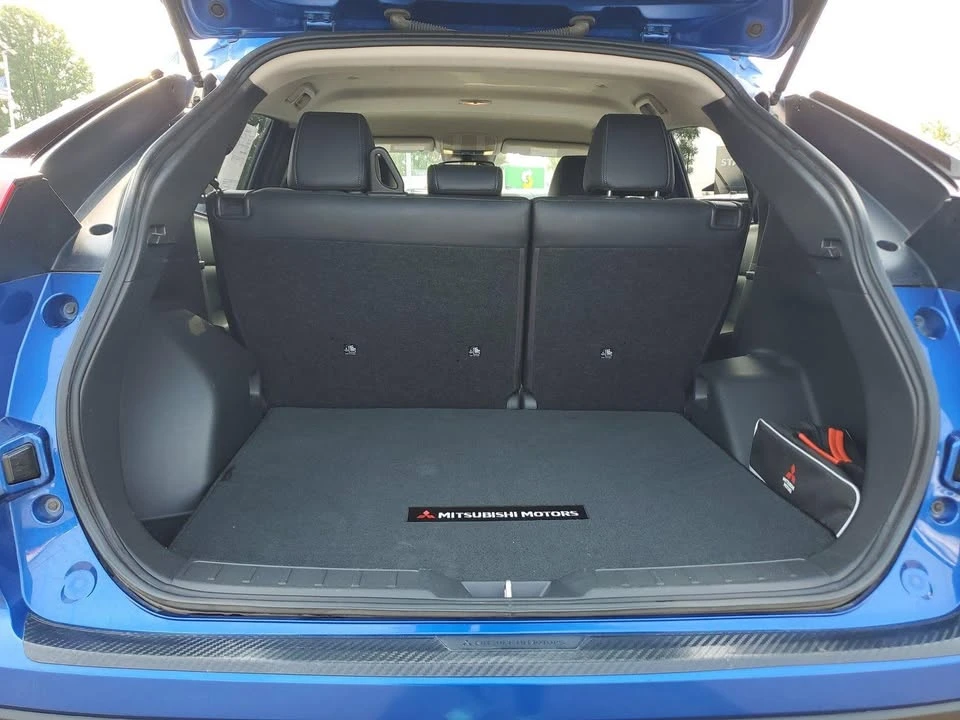 2022 Mitsubishi Eclipse Cross - Image 7 of 14