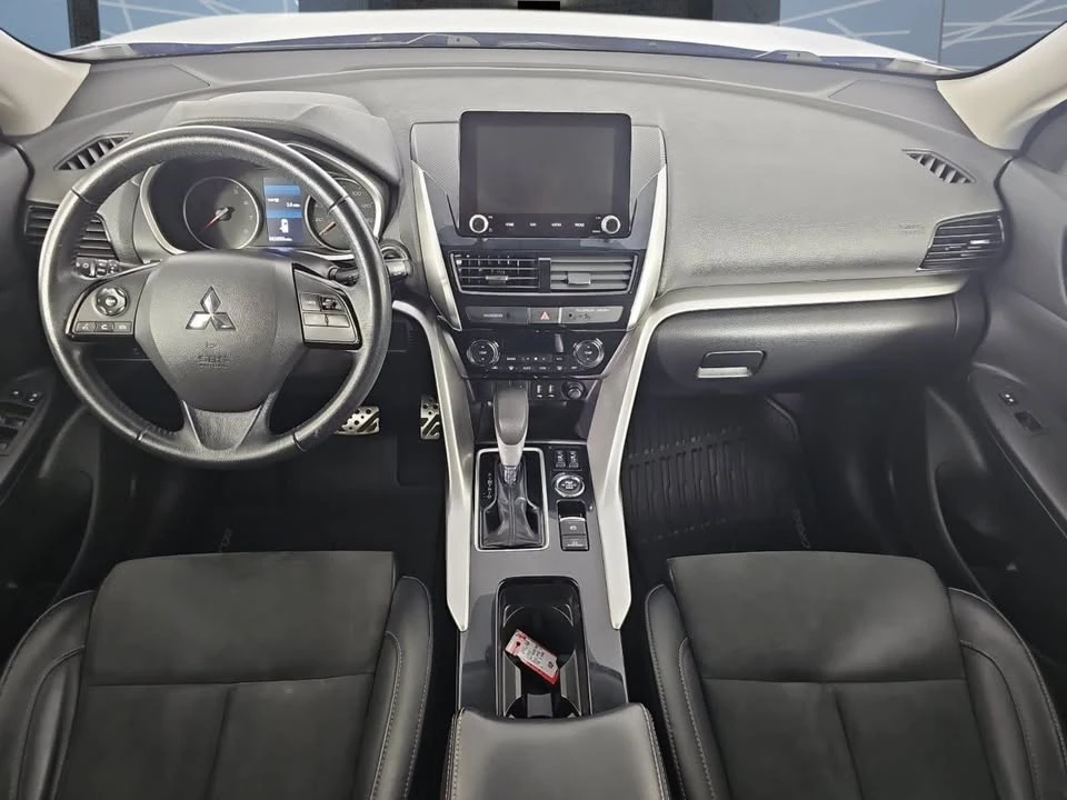2022 Mitsubishi Eclipse Cross - Image 9 of 20