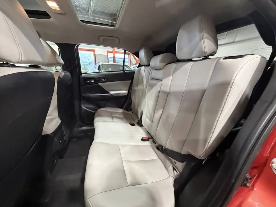 2022 Mitsubishi Eclipse Cross - Image 11 of 20