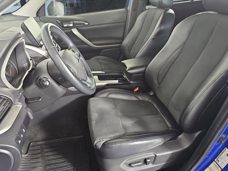 2022 Mitsubishi Eclipse Cross - Image 12 of 20
