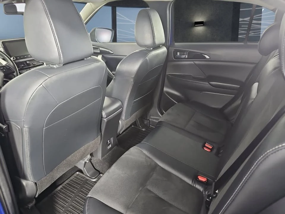 2022 Mitsubishi Eclipse Cross - Image 11 of 20