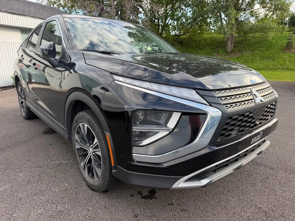 2022 Mitsubishi Eclipse Cross - Image 2 of 4