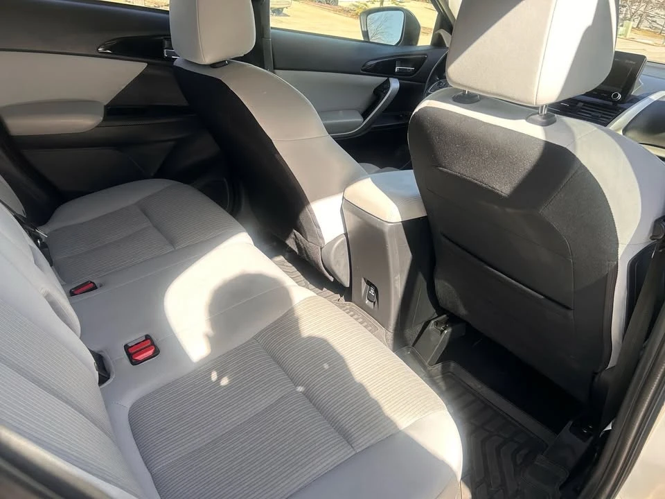 2022 Mitsubishi Eclipse Cross - Image 8 of 11
