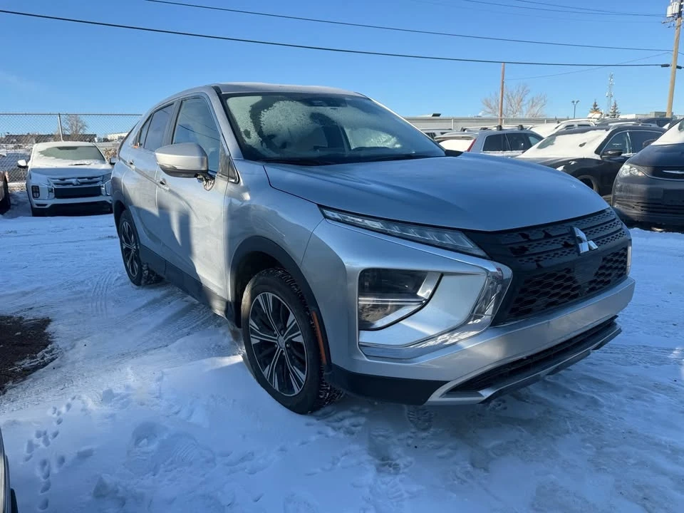2022 Mitsubishi Eclipse Cross - Image 2 of 11