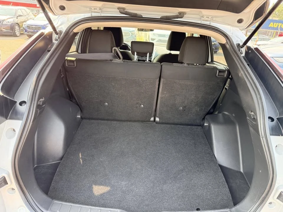 2022 Mitsubishi Eclipse Cross - Image 7 of 19