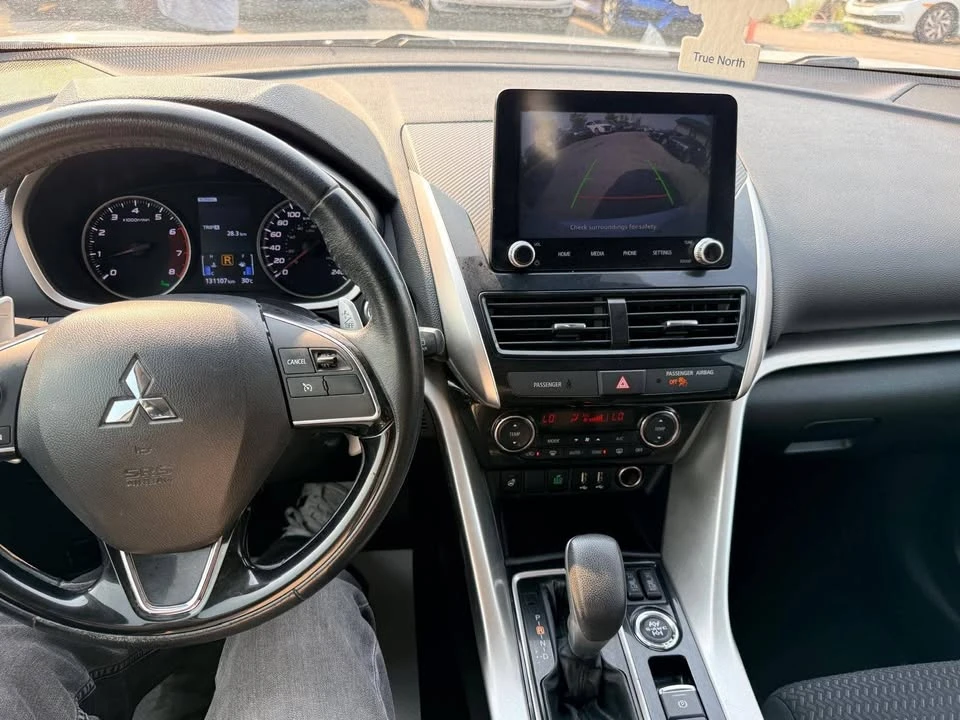 2022 Mitsubishi Eclipse Cross - Image 10 of 19