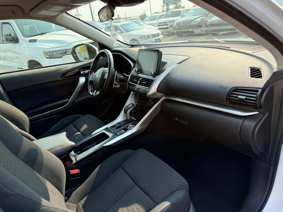 2022 Mitsubishi Eclipse Cross - Image 18 of 19