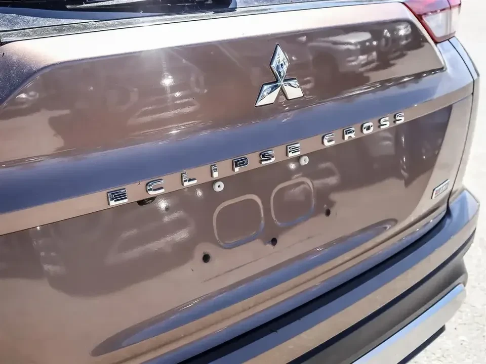 2022 Mitsubishi Eclipse Cross - Image 6 of 11