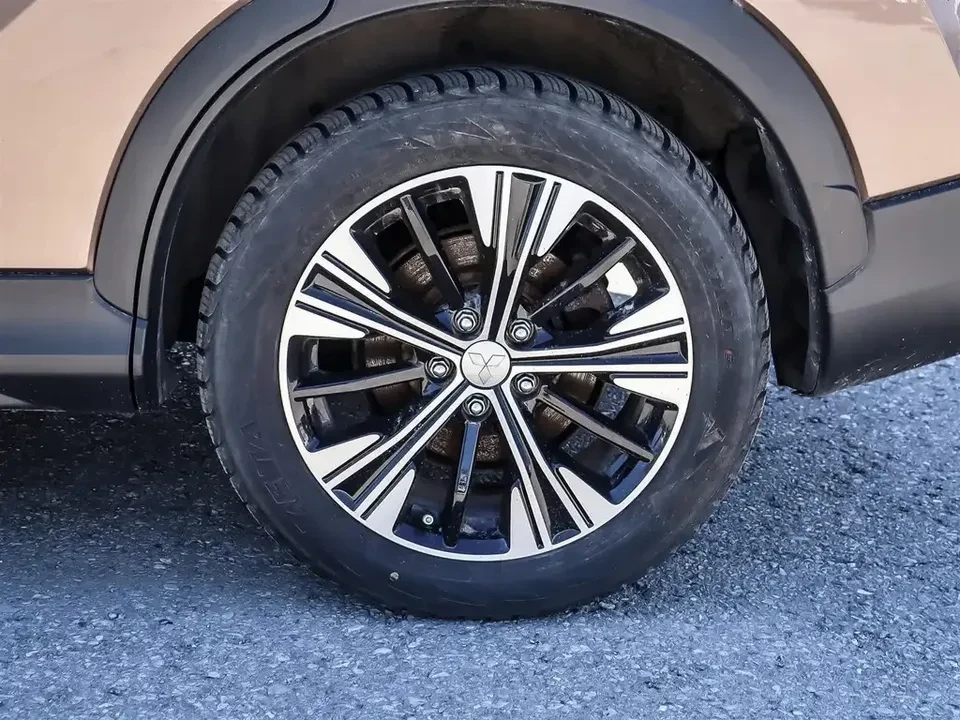2022 Mitsubishi Eclipse Cross - Image 11 of 11