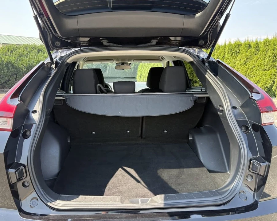 2022 Mitsubishi Eclipse Cross - Image 11 of 20