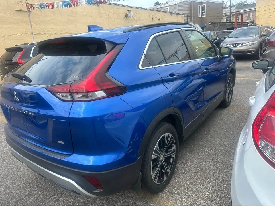 2022 Mitsubishi Eclipse Cross - Image 4 of 6