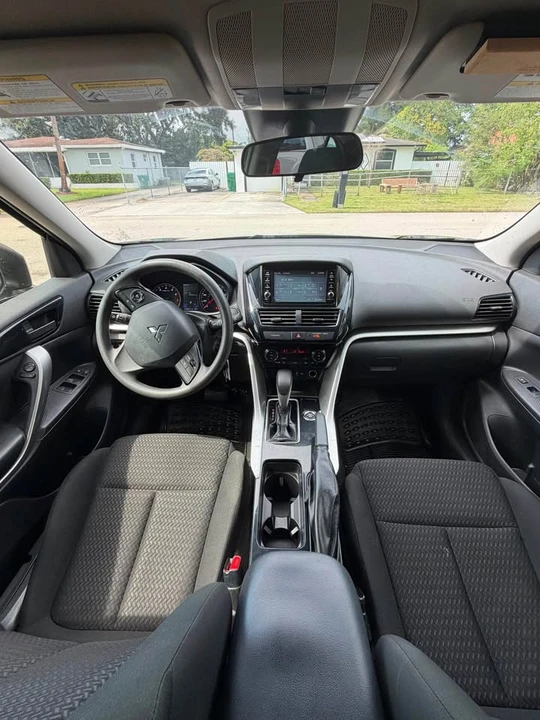 2022 Mitsubishi Eclipse Cross - Image 15 of 15