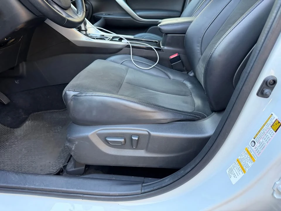 2022 Mitsubishi Eclipse Cross - Image 18 of 19