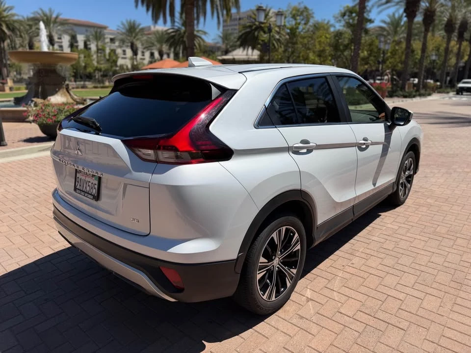 2022 Mitsubishi Eclipse Cross - Image 7 of 19