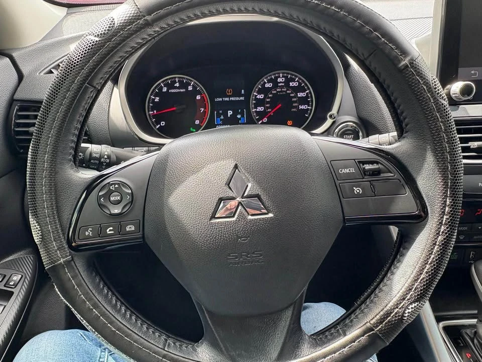 2022 Mitsubishi Eclipse Cross - Image 16 of 20
