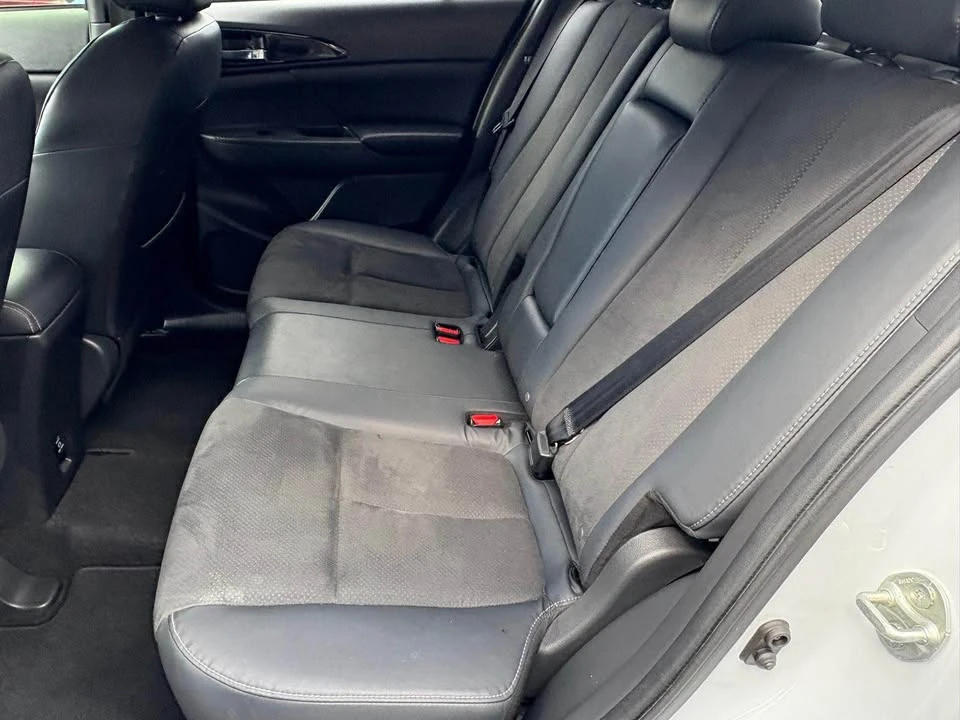 2022 Mitsubishi Eclipse Cross - Image 17 of 20