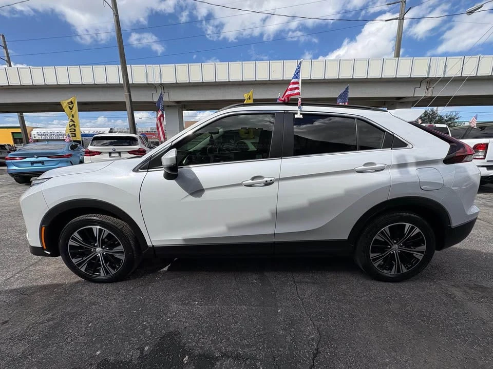 2022 Mitsubishi Eclipse Cross - Image 4 of 20