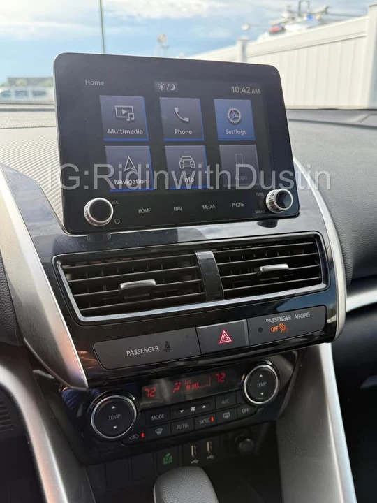2022 Mitsubishi Eclipse Cross - Image 8 of 16