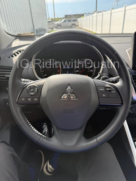 2022 Mitsubishi Eclipse Cross - Image 6 of 16