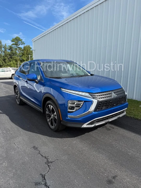 2022 Mitsubishi Eclipse Cross - Image 2 of 16